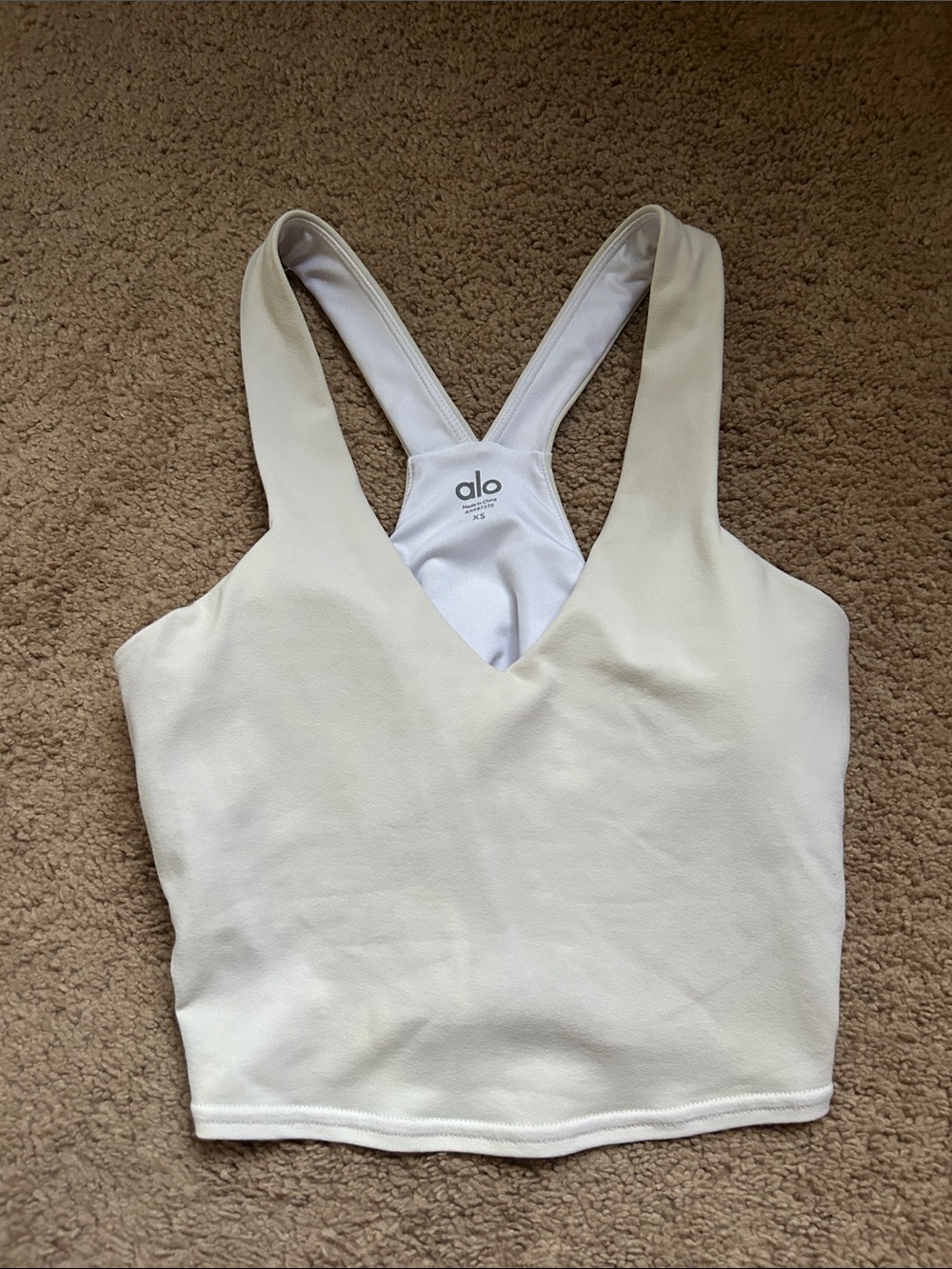 ALO Yoga Cream V-Neck Strappy Sports Bra